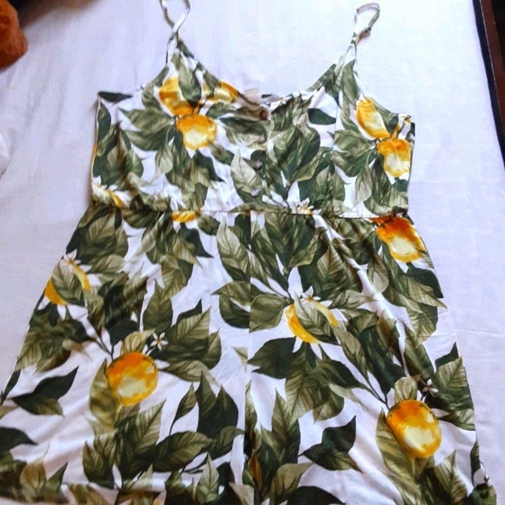 💜H&M lemons and leaf print romper short